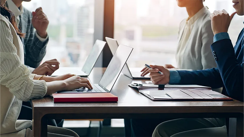 The Cayman Islands enforces rules on ownership, substance, AML, and governance to ensure transparency. The Cayman Islands enforces rules on ownership, substance, AML, and governance to ensure transparency.