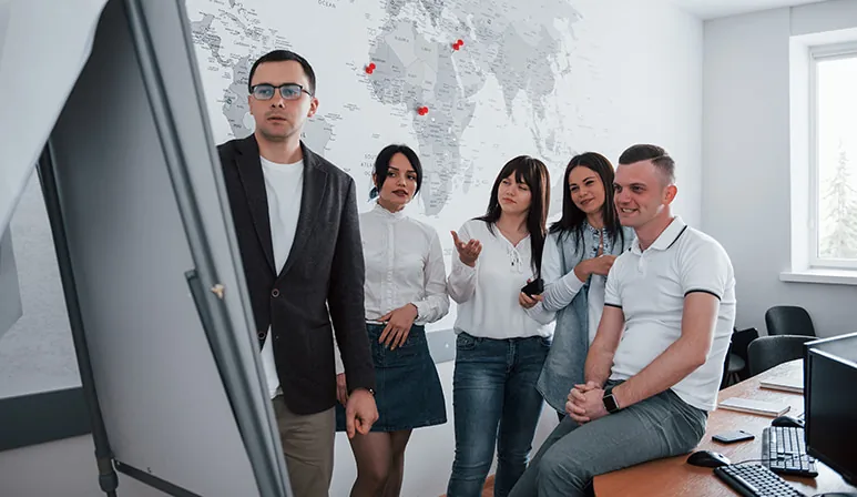 UK companies offer strong credibility and access to international markets for global entrepreneurs UK companies offer strong credibility and access to international markets for global entrepreneurs
