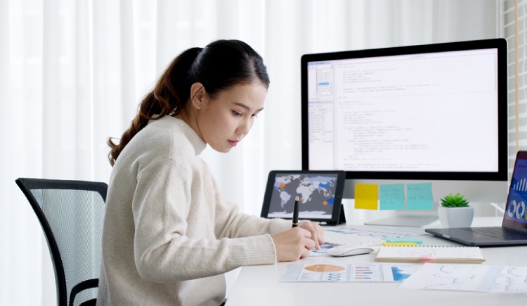 Differences Between a Virtual Office and a Physical Office Differences Between a Virtual Office and a Physical Office