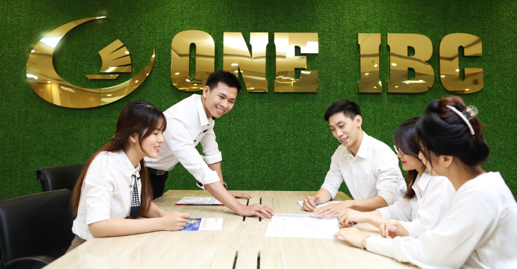 Đội ngũ chuyên gia của One IBC<sup>®</sup> luôn sẵn sàng hỗ trợ doanh nghiệp Việt khẳng định thương hiệu trên toàn cầu Đội ngũ chuyên gia của One IBC<sup>®</sup> luôn sẵn sàng hỗ trợ doanh nghiệp Việt khẳng định thương hiệu trên toàn cầu