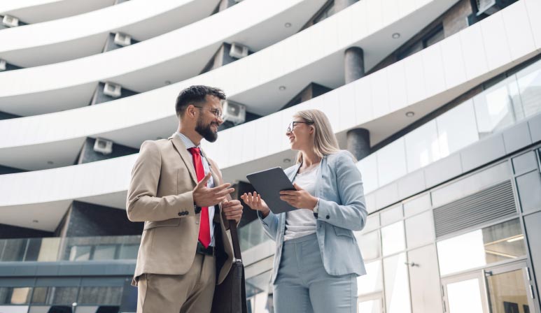 Foreign entrepreneur establishing a licensed business in Singapore Foreign entrepreneur establishing a licensed business in Singapore