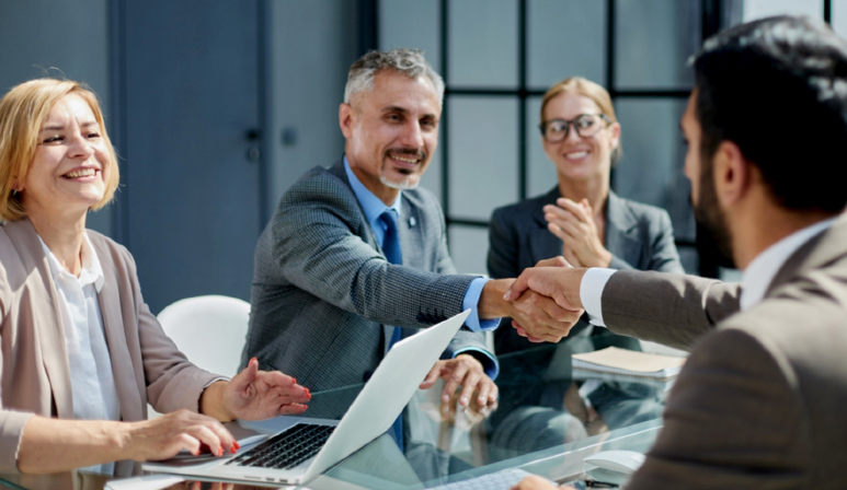 Starting Your Own Consulting Business UK: Essential Tips for Entrepreneurs Starting Your Own Consulting Business UK: Essential Tips for Entrepreneurs