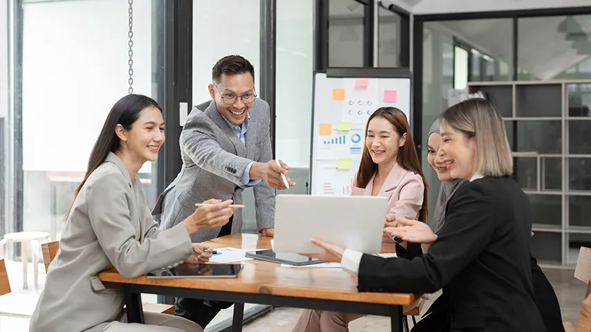 Hong Kong companies must meet ongoing compliance and annual filing requirements.