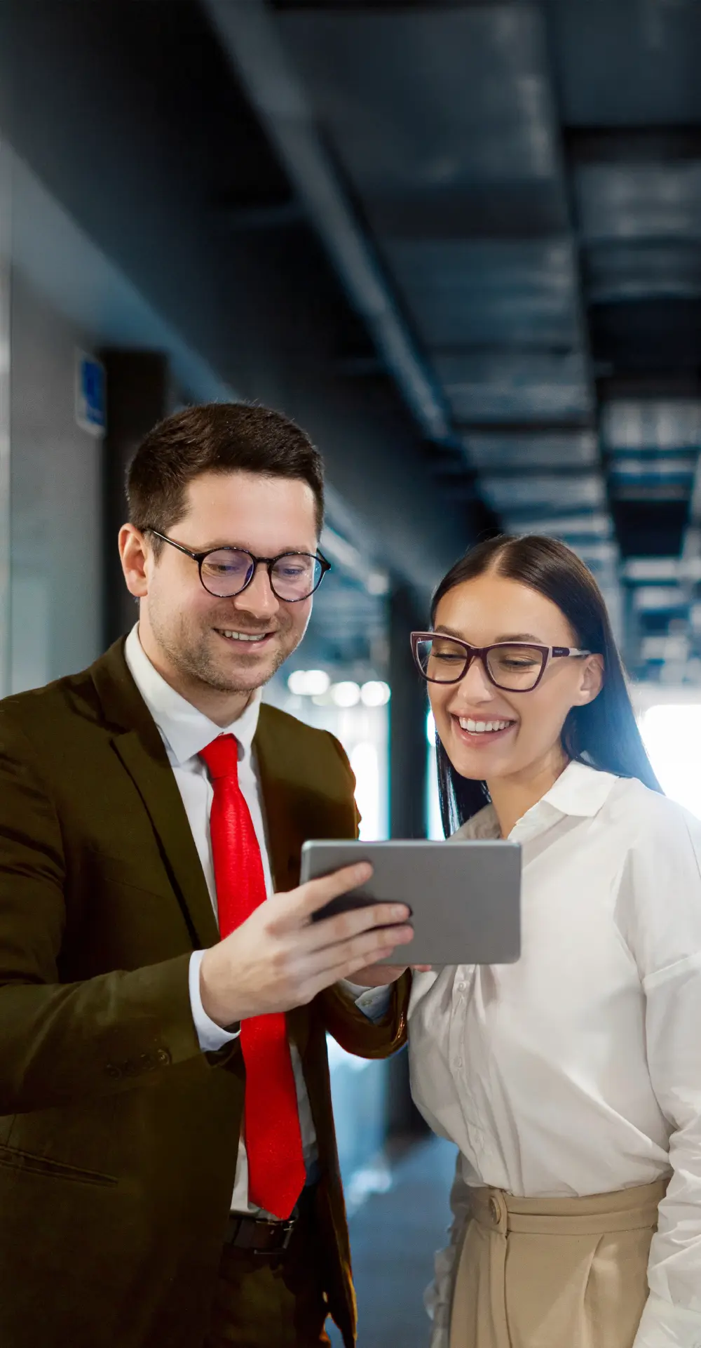 Advisors supporting merchant account onboarding Advisors supporting merchant account onboarding